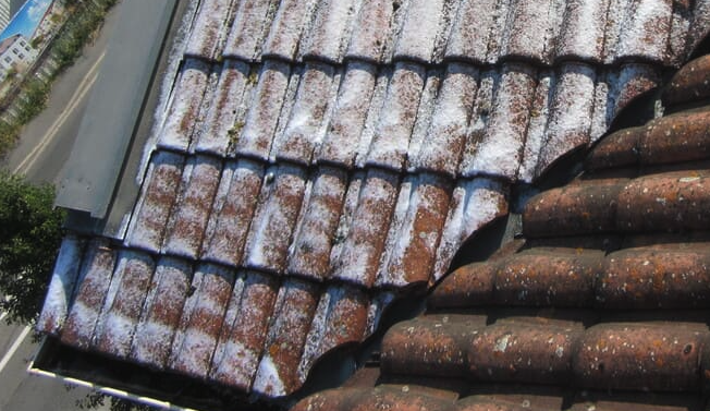 toiture gelée avec problèmes d'infiltration